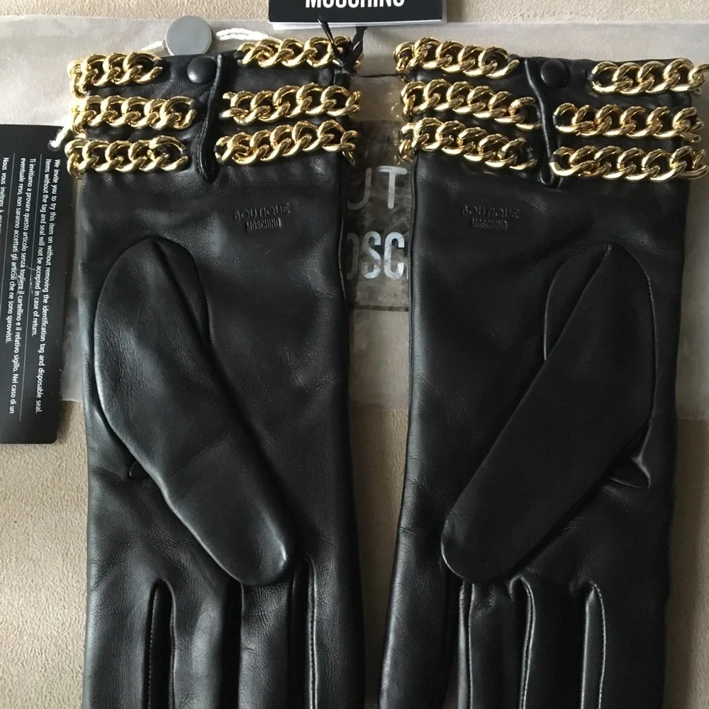 MOSCHINO BOUTIQUE NWT AUTHENTIC RARE GOLD LINK CHAIN BLACK LEATHER SOFT GLOVES